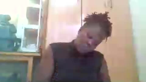 Snapshot of african_princess27 chatting on June 2026 10:32:01 AM i wish to be someones real princess online show from June 2026 10:32:01 AM