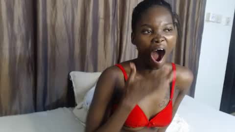 Snapshot of africana_slimqueen chatting on July 2026 05:59:01 PM africana_slimqueen online show from July 2026 05:59:01 PM
