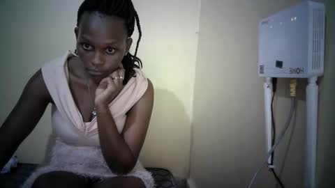 africanpretty22 online show from December 2025 06:36:01 PM