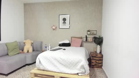 Afrodita online show from October 2025 06:45:01 AM