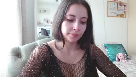 afrodithaa_ online show from April 2026 04:14:01 PM