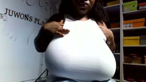 afroprincessx online show from July 2026 10:01:01 AM