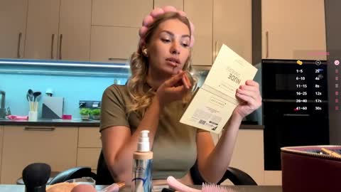 Mila -call me cute online show from May 2026 04:34:01 PM