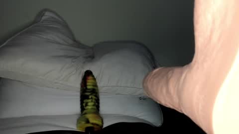 Snapshot of agapinghole chatting on September 2025 05:00:02 AM agapinghole online show from September 2025 05:00:02 AM