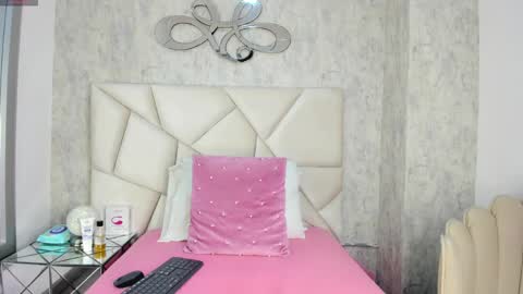 agartha_velvet online show from April 2026 03:20:01 PM