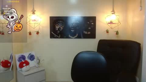 Kimberly online show from November 2025 02:41:01 PM