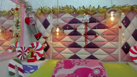 Snapshot of agata_01_ chatting on December 2024 06:04:02 PM Ana online show from December 2024 06:04:02 PM