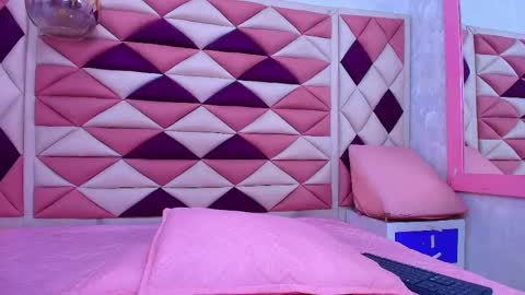 Snapshot of agata_01_ chatting on September 2025 11:59:01 AM Ana online show from September 2025 11:59:01 AM
