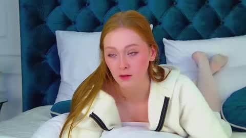 Snapshot of agatafoxley chatting on September 2025 08:09:02 AM AgataFoxley online show from September 2025 08:09:02 AM