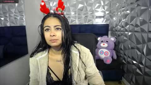 Snapshot of agatha15_ chatting on December 2025 12:09:01 PM Agatha online show from December 2025 12:09:01 PM