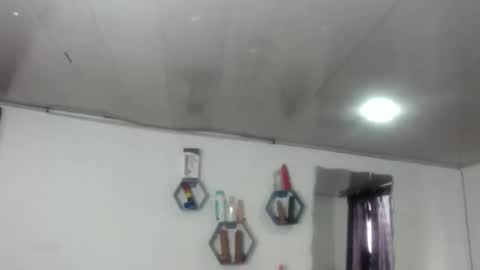 CAROLINA online show from December 2024 06:40:01 PM