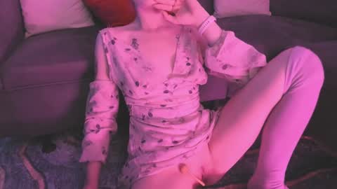 Camila     2 online show from February 2025 10:08:02 PM