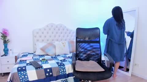 Agatha Mendoza online show from January 2025 11:12:02 AM