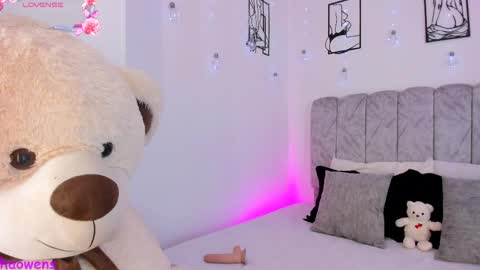 Agatha Owens online show from March 2026 11:27:02 PM