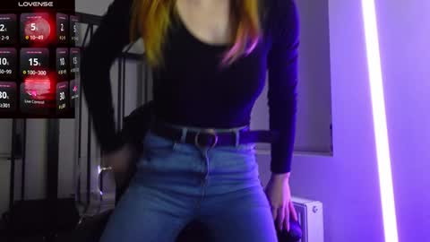 Snapshot of agelina_summer chatting on November 2025 05:47:01 PM Agelina Lilly Laura online show from November 2025 05:47:01 PM