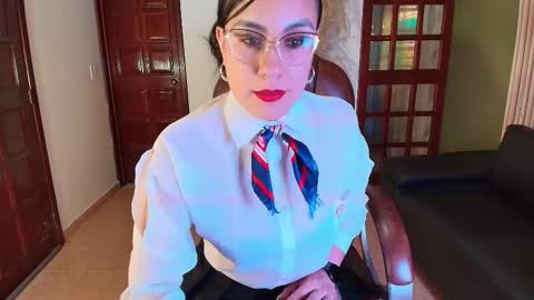 Snapshot of aghata_moon chatting on January 2026 04:00:01 PM Aghata Moon online show from January 2026 04:00:01 PM