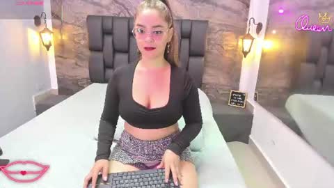 Snapshot of agnes_02 chatting on June 2026 12:10:01 PM agnes_02 online show from June 2026 12:10:01 PM