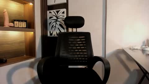 agnesrocuzzo online show from December 2025 07:53:02 PM