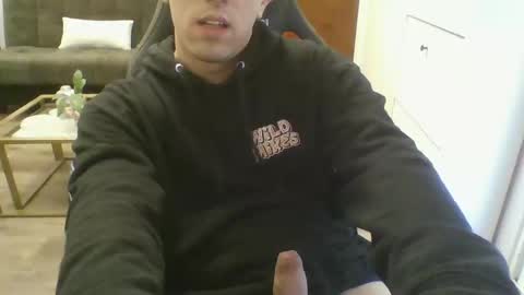 Agusboy97 online show from May 2026 04:14:02 PM