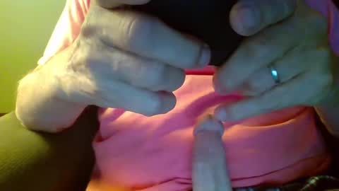 Snapshot of aguynrkfrd chatting on December 2024 10:32:01 AM aguynrkfrd online show from December 2024 10:32:01 AM