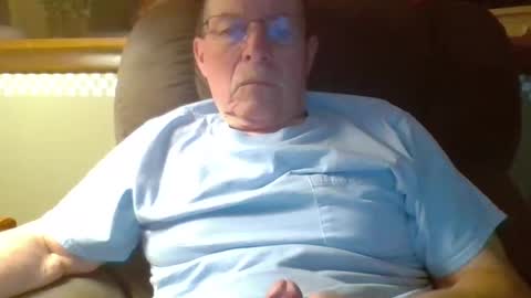 Snapshot of aguynrkfrd chatting on November 2025 10:37:01 AM aguynrkfrd online show from November 2025 10:37:01 AM