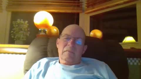 aguynrkfrd online show from April 2026 09:29:01 AM