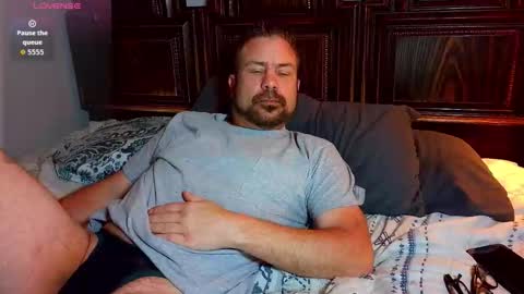 Blue Eyed Handsome Man online show from February 2026 12:50:02 AM