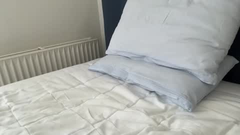 Snapshot of ahothungstud69 chatting on September 2025 10:40:01 AM Tommy online show from September 2025 10:40:01 AM