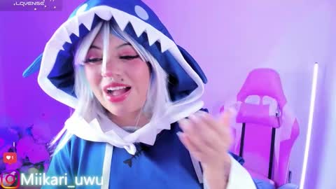 Ahri help me get to 100  online show from December 2025 05:05:01 AM