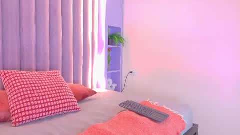 AHSLY online show from June 2026 07:25:01 PM