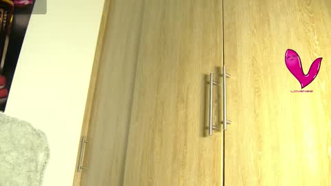 Snapshot of aidaadams chatting on November 2025 11:32:01 AM Aida online show from November 2025 11:32:01 AM