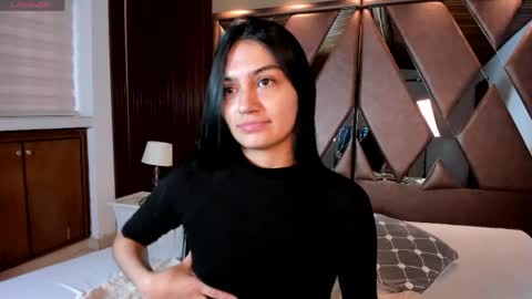 aidajoness online show from April 2026 11:33:01 AM