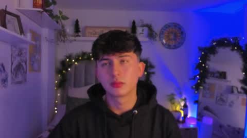 A H  online show from December 2025 04:28:02 AM