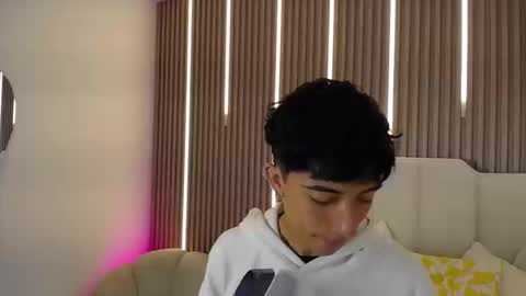 Aiden online show from February 2026 12:49:01 PM