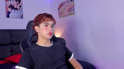 Snapshot of aiiden_15 chatting on September 2025 12:05:01 PM Aiden online show from September 2025 12:05:01 PM