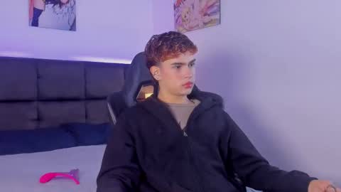 Snapshot of aiiden_15 chatting on October 2025 01:29:01 PM Aiden online show from October 2025 01:29:01 PM