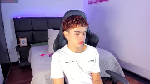 Snapshot of aiiden_15 chatting on November 2025 01:00:02 PM Aiden online show from November 2025 01:00:02 PM