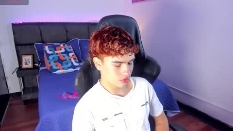 Snapshot of aiiden_15 chatting on December 2025 01:09:02 PM Aiden online show from December 2025 01:09:02 PM