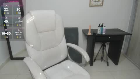 Ailyn online show from October 2025 09:40:01 AM