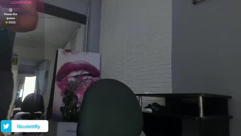 Snapshot of aileenkeys chatting on May 2026 01:57:16 AM aileenkeys online show from May 2026 01:57:16 AM