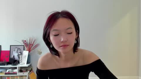 Snapshot of ailey_chao chatting on November 2025 04:02:02 AM Ailey online show from November 2025 04:02:02 AM