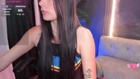Snapshot of aili_queen chatting on June 2026 12:51:02 PM Catalina online show from June 2026 12:51:02 PM