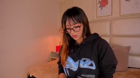 Snapshot of aily_yozuko chatting on December 2025 02:40:01 AM Aily Yozuko online show from December 2025 02:40:01 AM