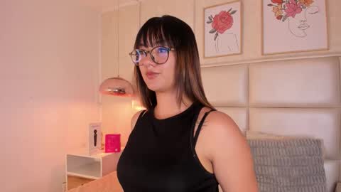 Snapshot of aily_yozuko chatting on February 2026 02:21:02 AM Aily Yozuko online show from February 2026 02:21:02 AM