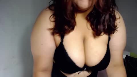 ailyn_rosendo online show from February 2025 03:26:02 AM