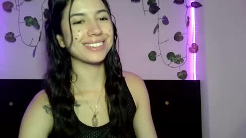 Snapshot of aine_ileana chatting on December 2024 05:00:01 PM J online show from December 2024 05:00:01 PM