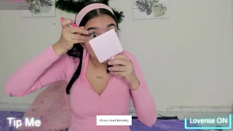 Ainoa  online show from December 2025 12:36:02 PM