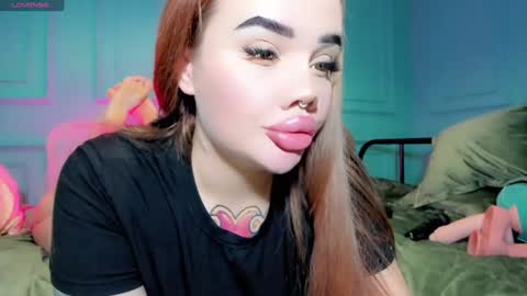 Snapshot of aira_vi chatting on December 2024 03:35:01 PM Aira online show from December 2024 03:35:01 PM