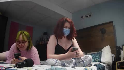 The Moxs whore online show from April 2026 06:02:01 AM