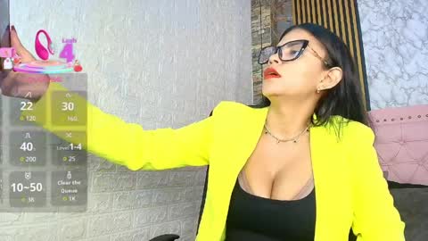 aisha__cambell online show from April 2026 09:58:02 AM